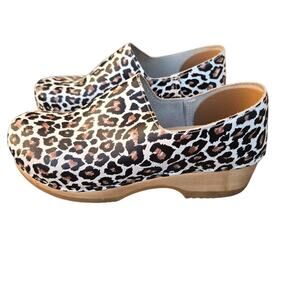 SVEN Closed Back Animal Print Cheetah Leather Wood EU Sz 40, US 9.5-10